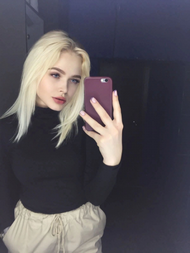 Проститутка Питера Лариса Блондинка c 2 размером груди у метро Улица Дыбенко Санкт-Петербург Фото-1